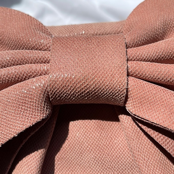 RED Valentino Shimmery Dusty Pink Bow Clutch Crossbody Bag With Gold Chain Strap - Picture 14 of 16